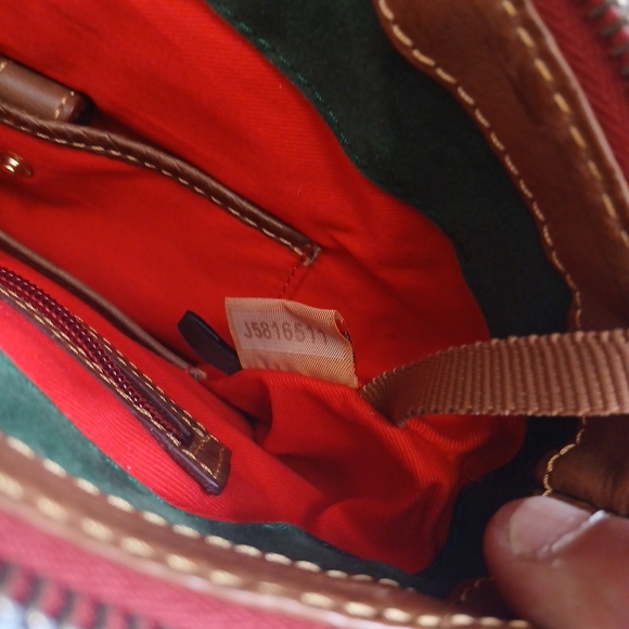 Classic Tan Leather Briefcase - Picture 11 of 13